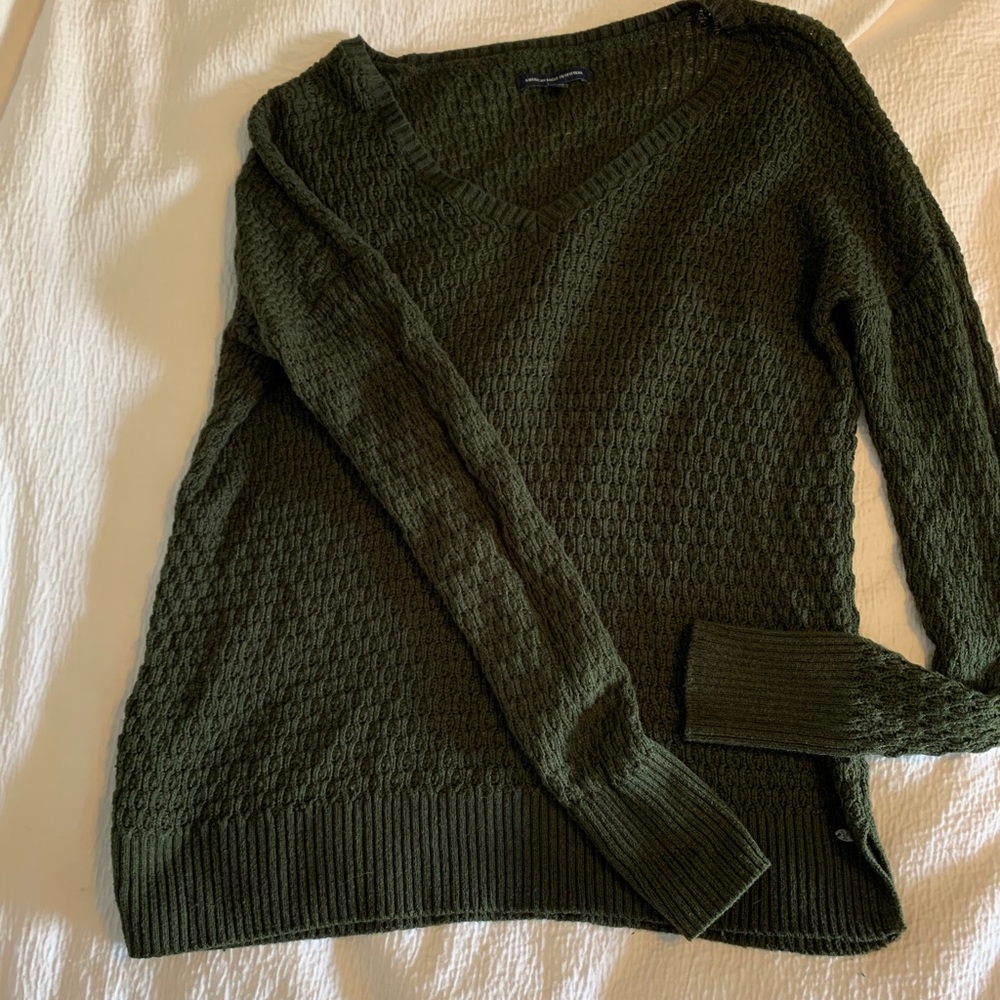 American eagle sweater